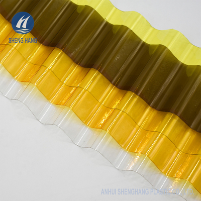 Farbiges transparentes gewölbtes Polycarbonat, das Verdrängung des Blatt-Co überdacht