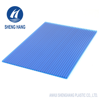 2100*5800mm bereiften doppelwandige Polycarbonats-Blätter löschen 4mm Flammen-Beweis